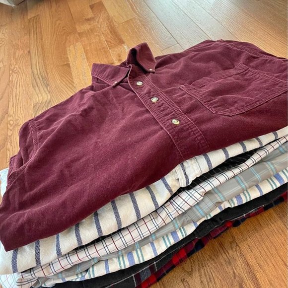 9 MEDIUM SIZED LONG SLEEVE BUTTON DOWN SHIRTS - Picture 4 of 4